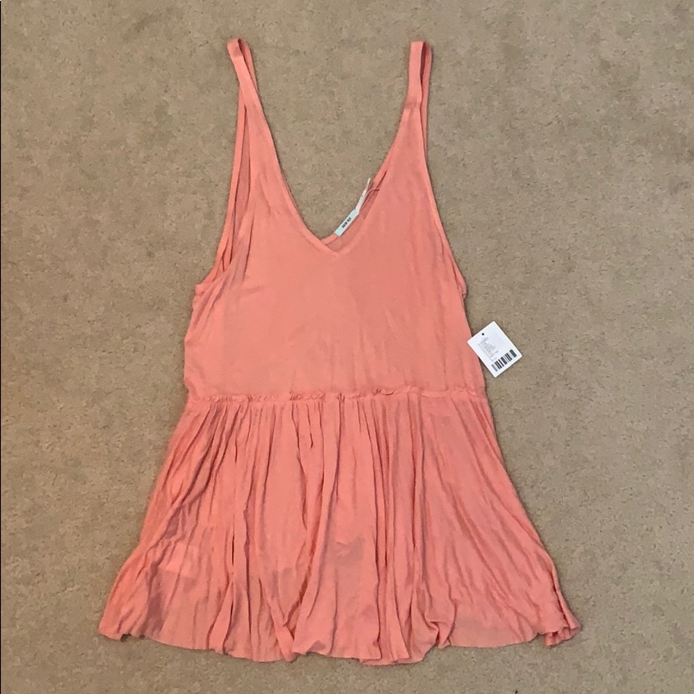 💕Never worn Urban Outfitters tank